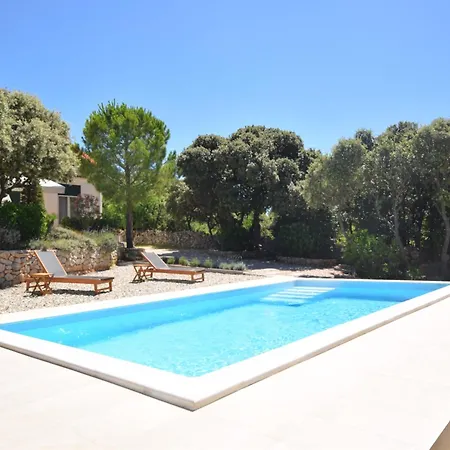 Holiday Home In Mandre Near The Sea, Cleaning Included Prázdninový dům *